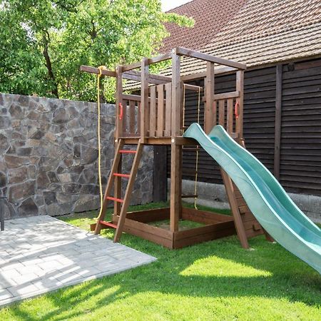 Rodinne Apartmany Alex & Gregor Бешеньова Екстер'єр фото
