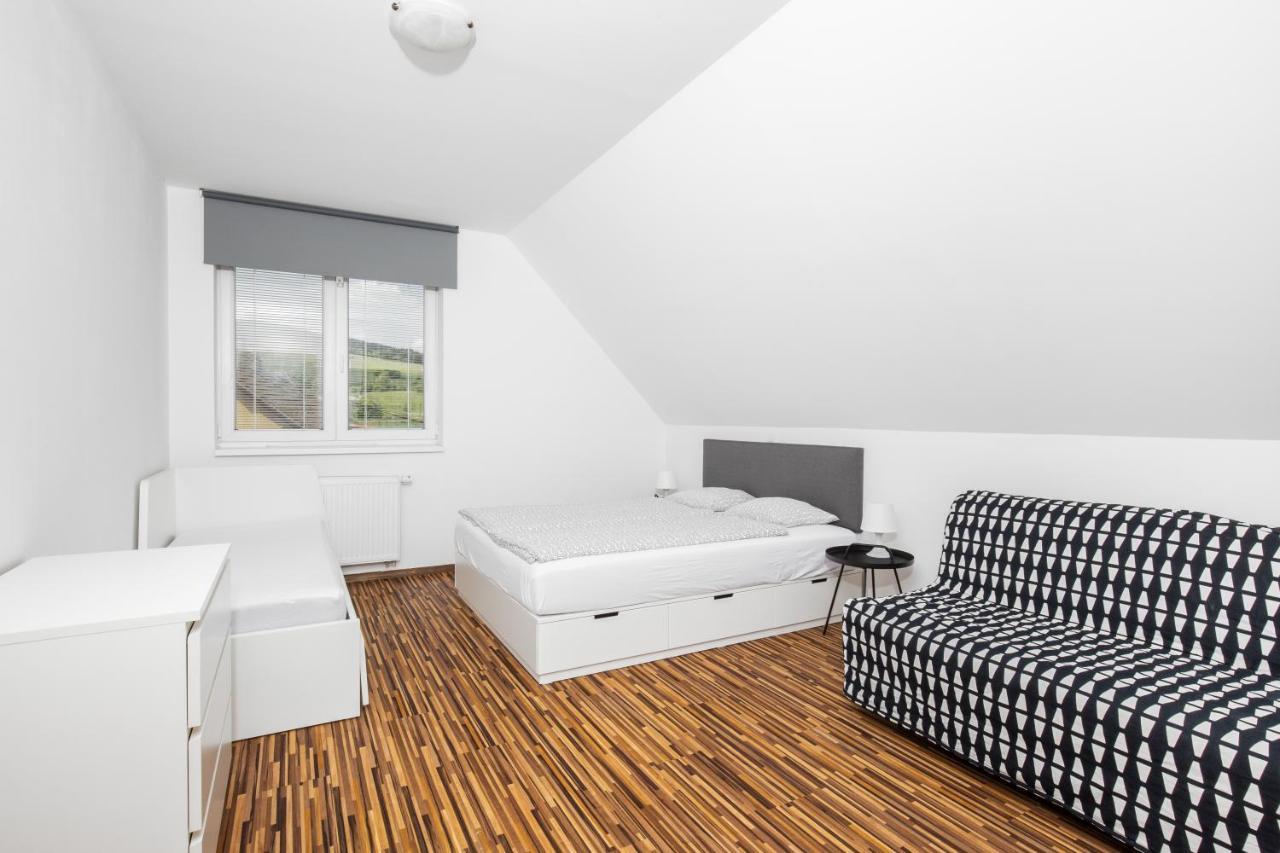 Rodinne Apartmany Alex & Gregor Бешеньова Екстер'єр фото